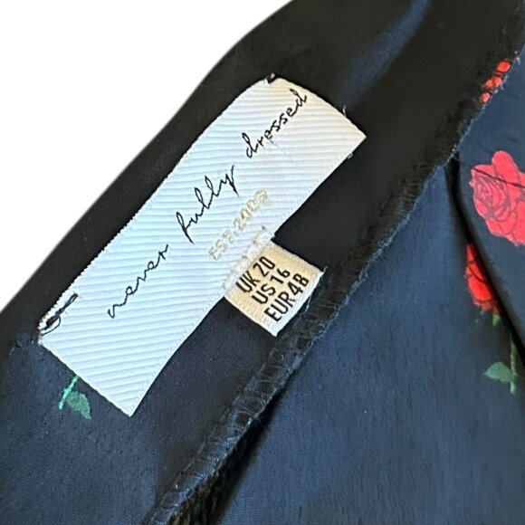 Never Fully Dressed Valentina Puff Sleeve Maxi Dress Rose Print Size 16 Women's - Picture 16 of 16